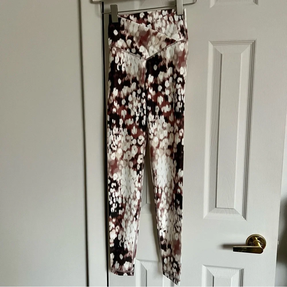 AERIE OFFLINE CROSSOVER 7/8 LEGGINGS - Picture 8 of 10